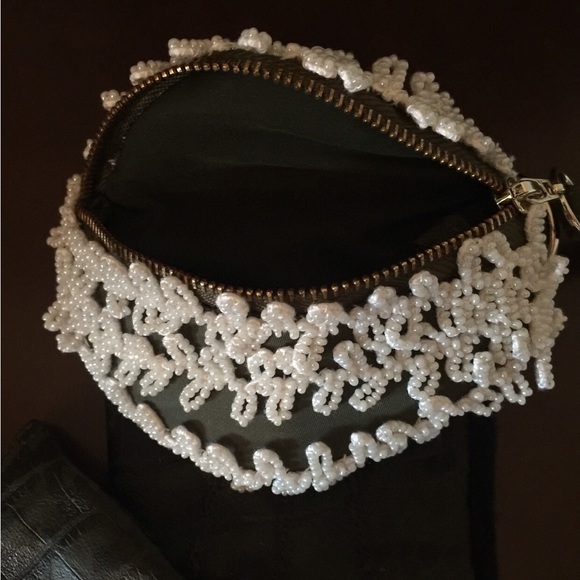 Gloves with one sided pouch (NEW) - Picture 6 of 7